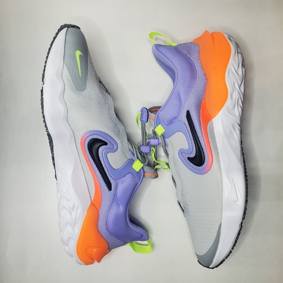 NEW Nike Run Flow Big Kids' Running Shoes [DR0472-002] Kids 6.5y , Womens Size 8 - Picture 9 of 10